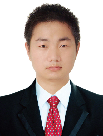 德育处主任章明裕