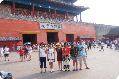 故宫博物院前合影留念